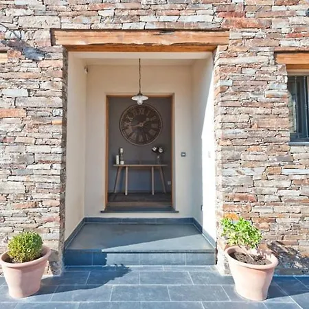 Villa Sleeps 6 Pool Air Con Rottani
